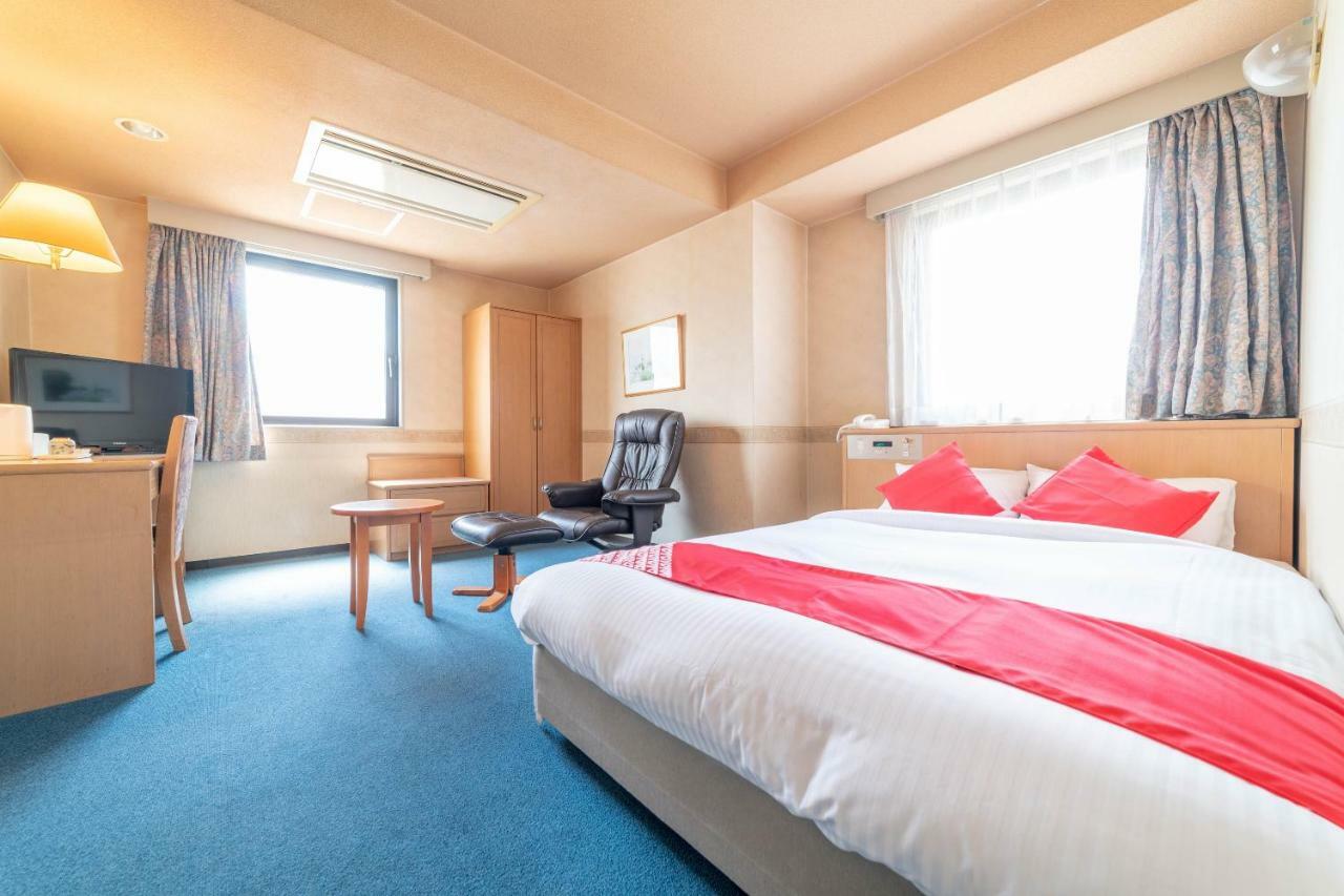 Oyo Business Hotel Nishiura Yokkaichi Ngoại thất bức ảnh